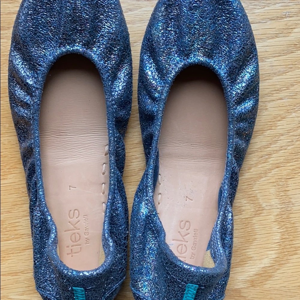 Moonstruck Tieks ~ Size 7 ~ With Box And Flower - image 4